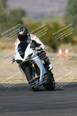 media/Nov-06-2023-Moto Forza (Mon) [[ce023d0744]]/3-Intermediate Group/Session 4 (Turns 2 and 1 Exit)/